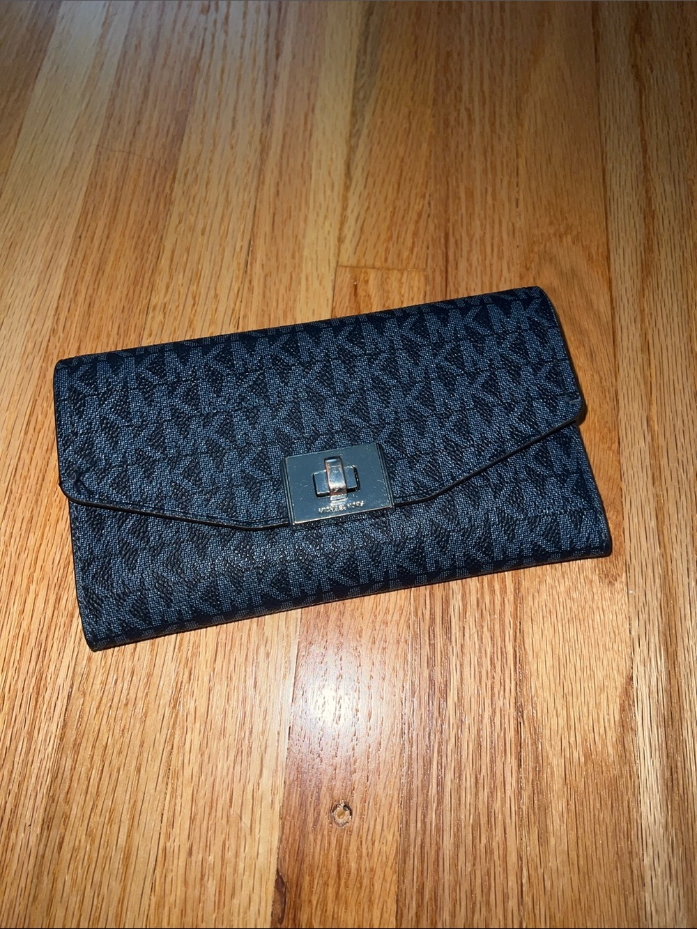 Michael Kors Blue Wallet
